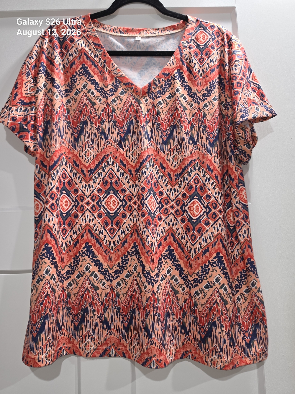 Women’s V-Neck Short Sleeve Top - Coral & Navy Geometric Print